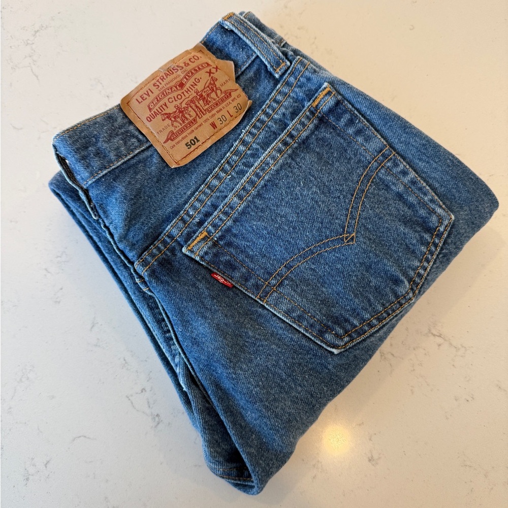 RLT Vintage Levi's Authentic Blue Denim Jeans Size 30